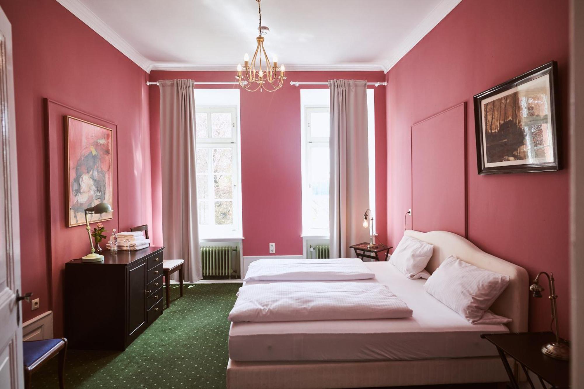 Gutshotel Baron Knyphausen Eltville am Rhein Luaran gambar